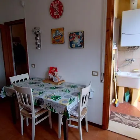 La Casa Dei Viaggiatori - - Posto Auto Gratuito Apartment Viareggio