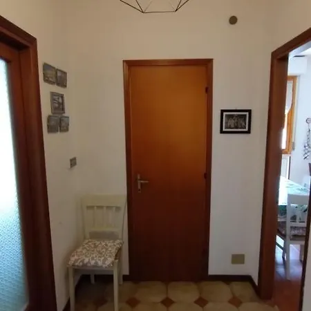 Апартаменты La Casa Dei Viaggiatori - - Posto Auto Gratuito Виареджо