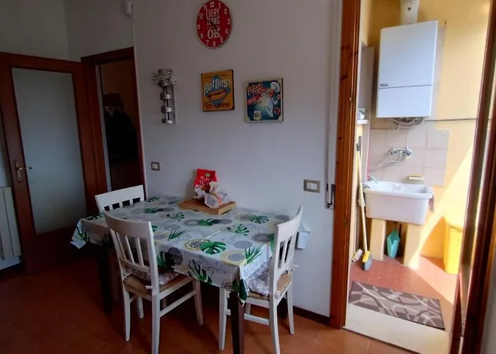 La Casa Dei Viaggiatori - - Posto Auto Gratuito Апартаменти В'яреджо